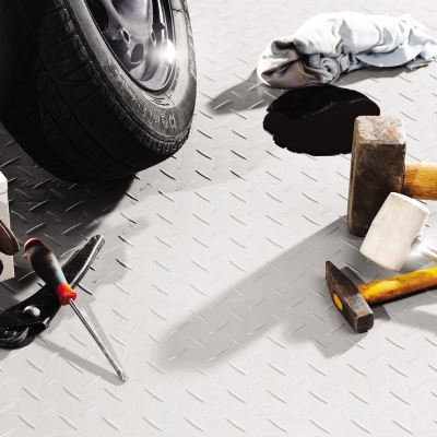 Preview: Craft-Equip INDUSTRY ECO PVC FLIESE SCHWARZ DIAMANT Preview: Fortelock_Anwendung_1
